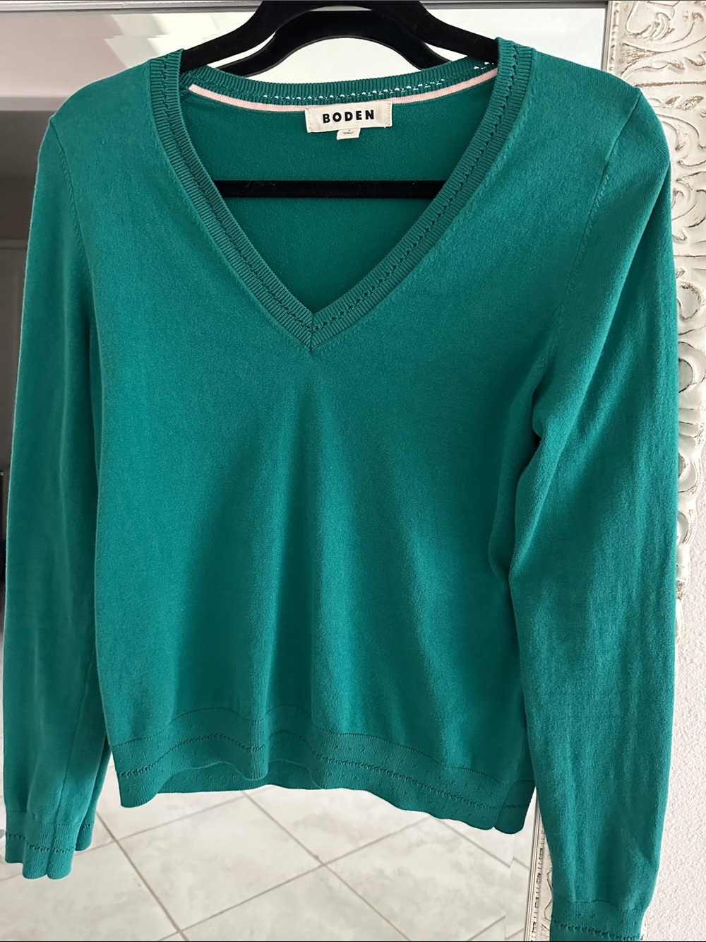 Boden Amelia Green V-Neck Cotton Sweater